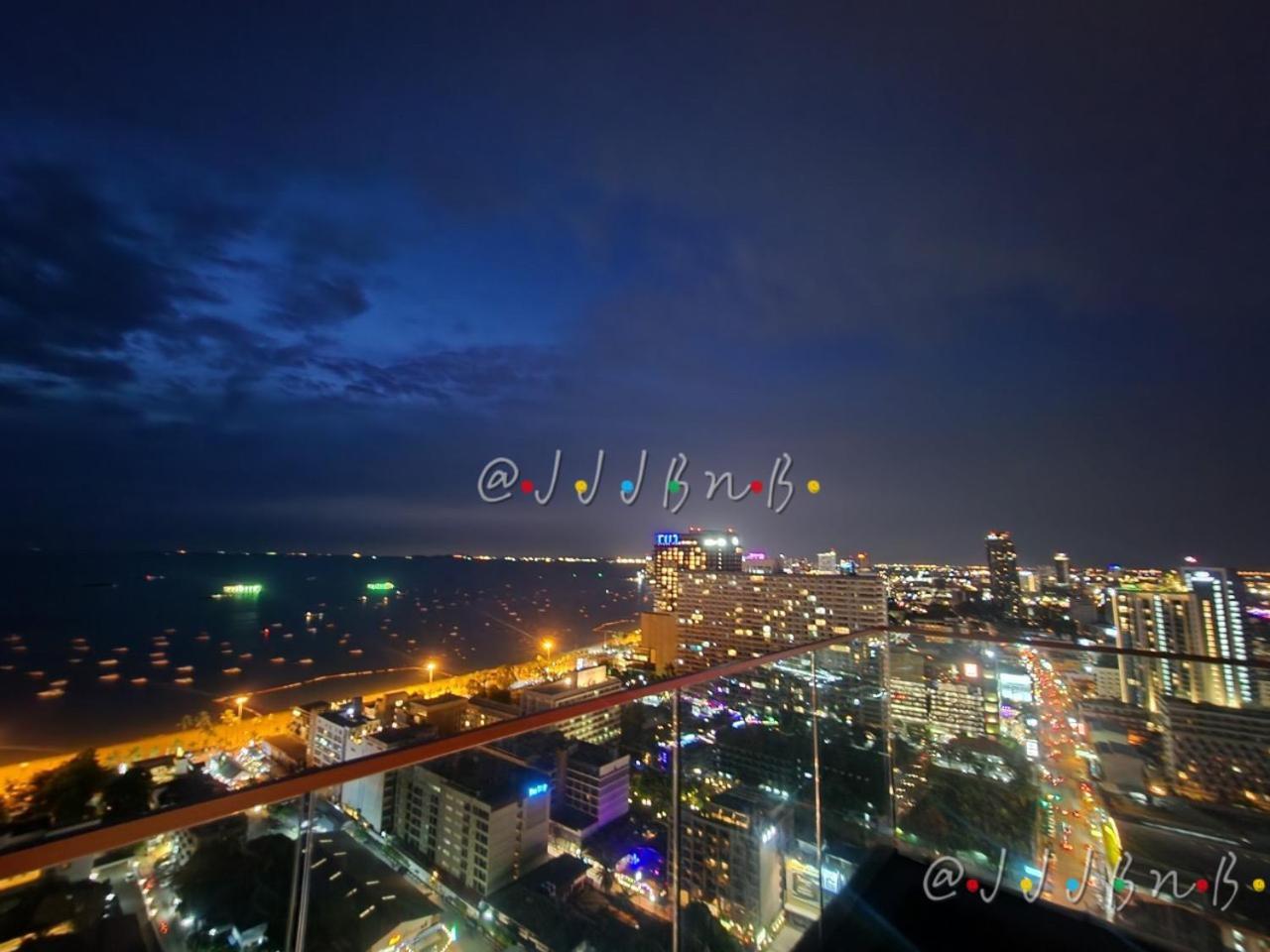 Edge Central Pattaya By Jjj Eksteriør billede